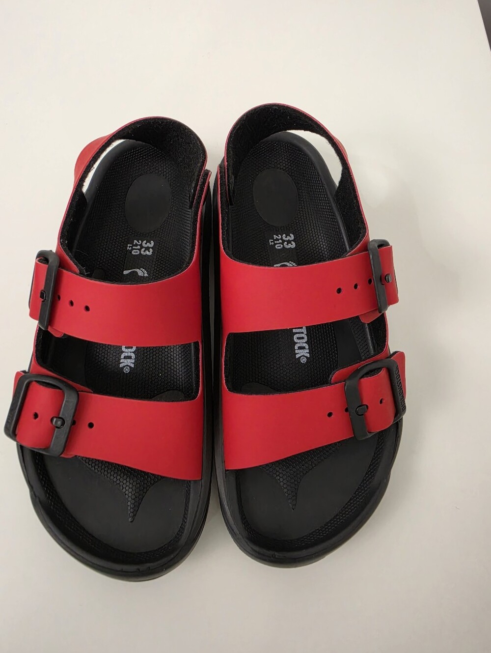 Birkenstock Kids Red Double-Strap Buckle Sandals Black Size 33 / US 2-2.5